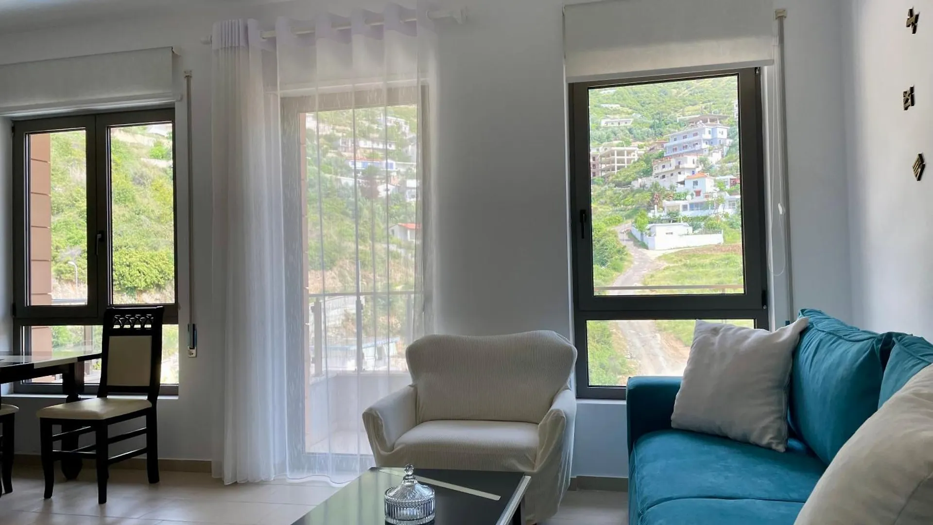 The Ionian Comfort - Luxury Residence Vlore Apartment
